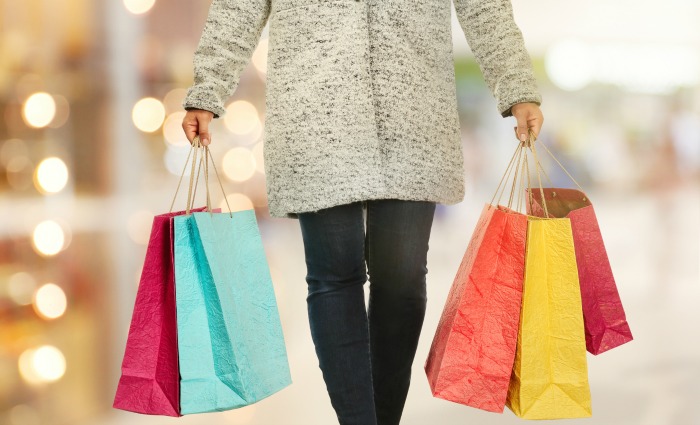 Using change found and collected during the year provides a thrifty way to save money on holiday shopping. 