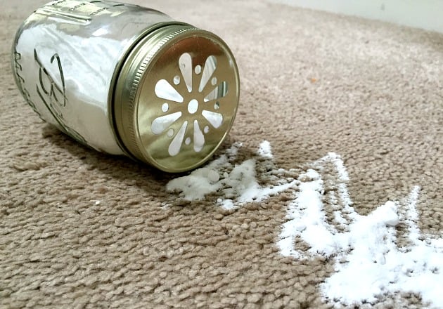 DIY Carpet Deodorizer powder in a container